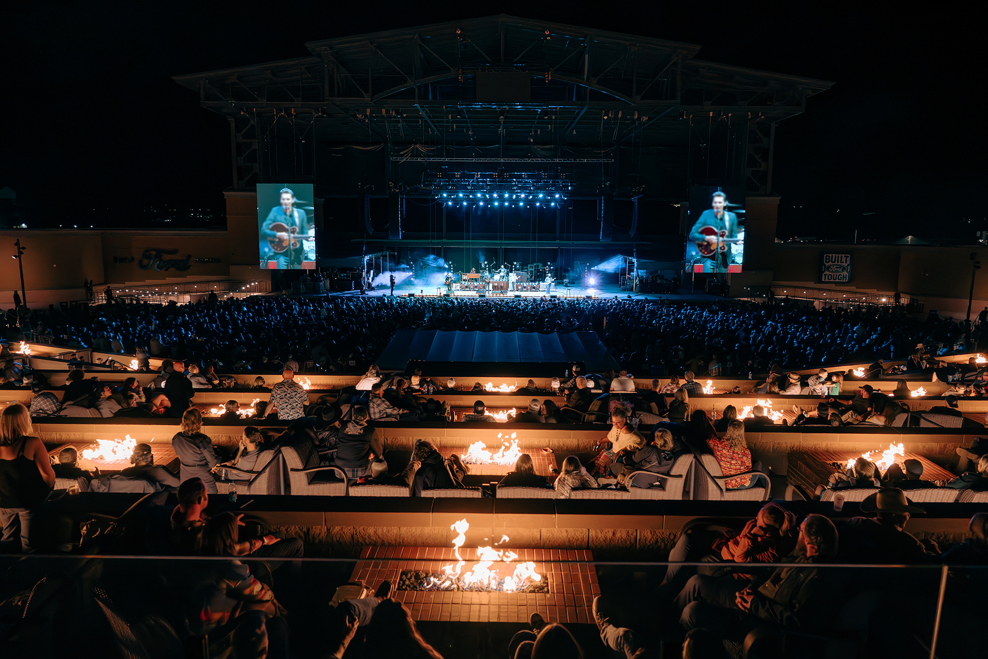 VENU | World-Class Hospitality and Live Entertainment